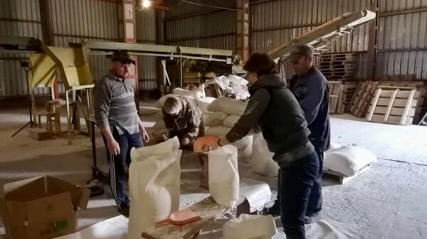 Алтайский фермер передал участникам спецоперации три тонны муки 