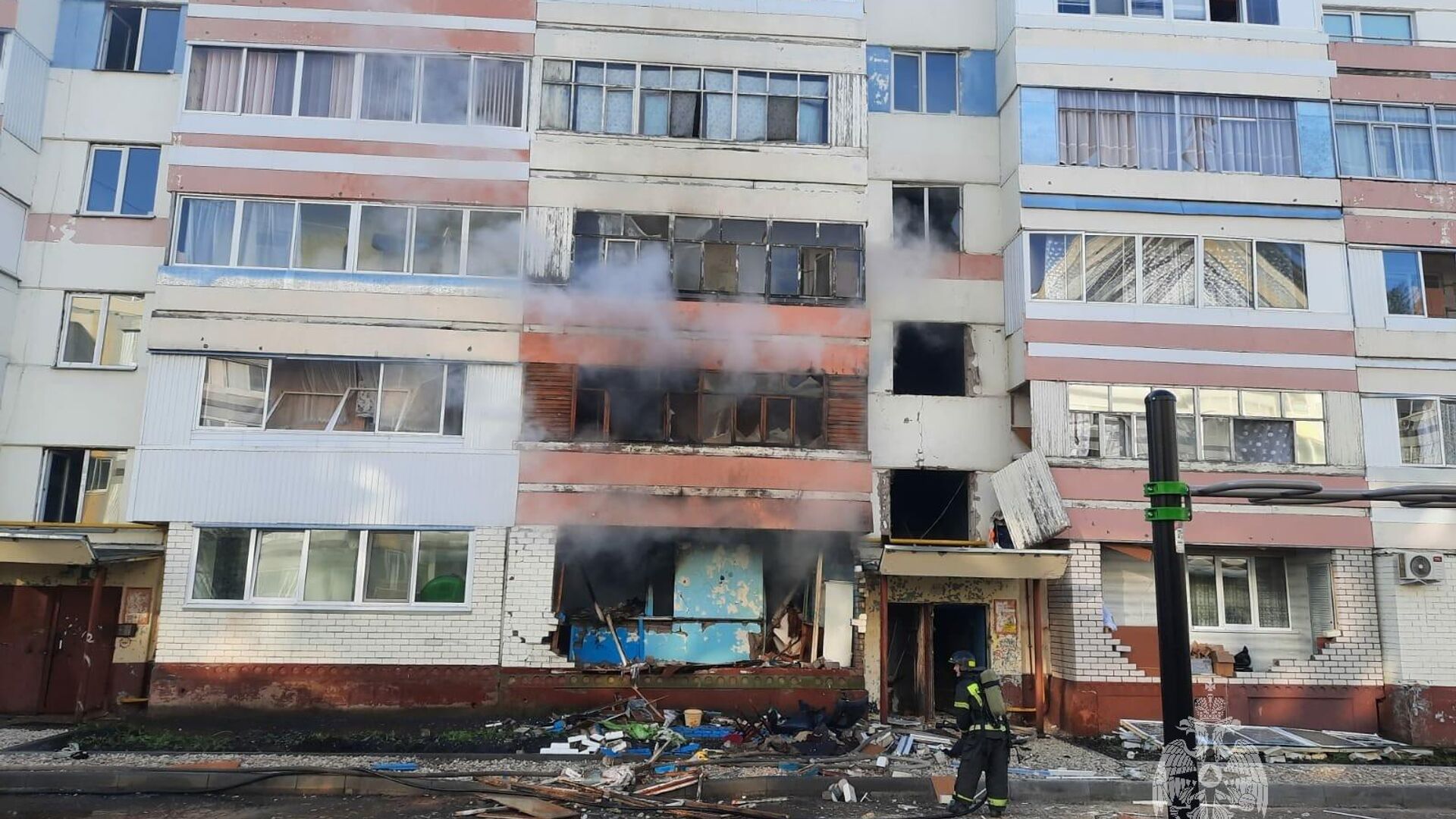 Взрыв газовоздушной смеси. Взрыв газа в Екатеринбурге. Многоэтажный дом. Пожары в жилых домах. Многоквартирные дома.