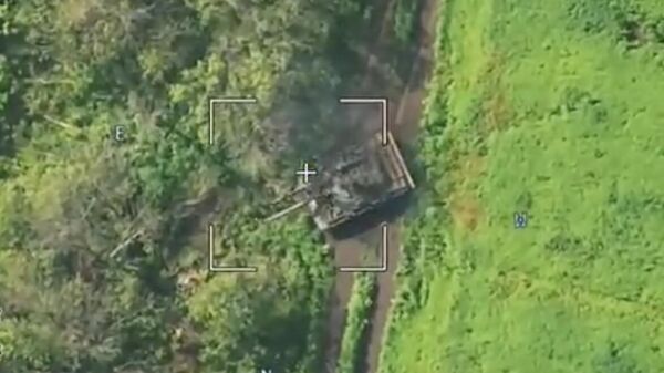 Кадр видео уничтожения танка М-55S