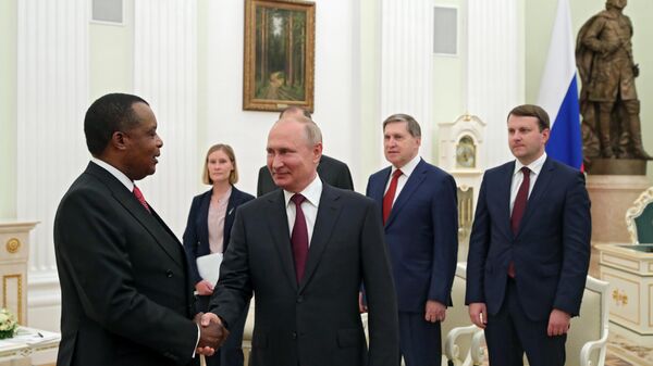 Президент РФ Владимир Путин и президент Республики Конго Дени Сассу-Нгессо