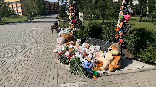 Акция памяти погибших в Донбассе детей в Донецке