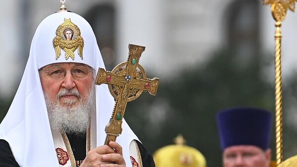 Патриарх Московский и всея Руси Кирилл совершает молебен в день церковно-государственного праздника Крещения Руси