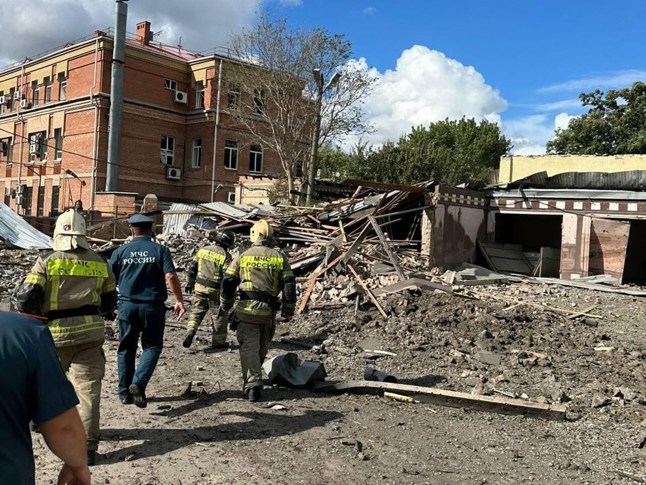 Одного из пострадавших во время взрыва в Таганроге выписали из больницы -  РИА Новости, 29.07.2023