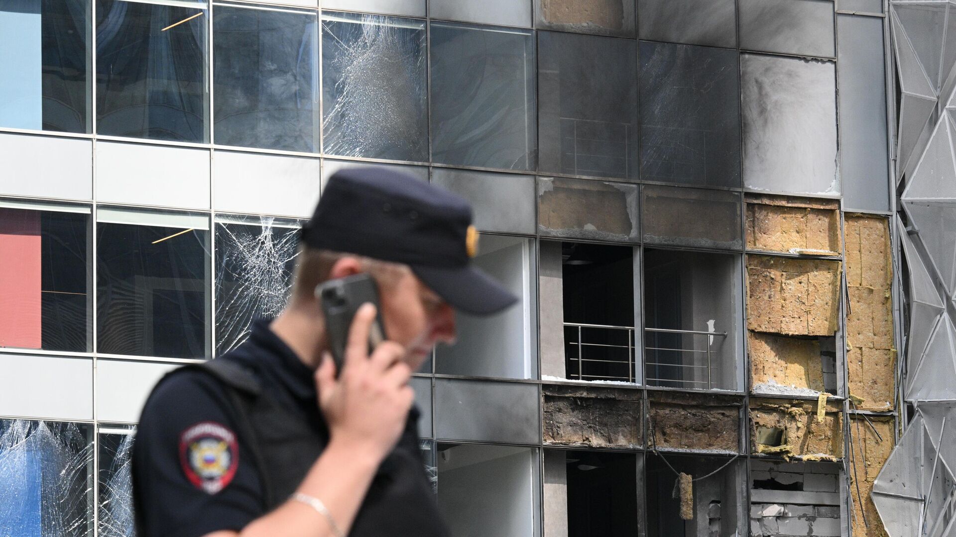 Здание делового центра Москва-сити, поврежденное в результате попытки атаки украинских беспилотников - РИА Новости, 1920, 30.07.2023