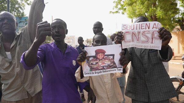 Сторонники военных мятежников в Нигере