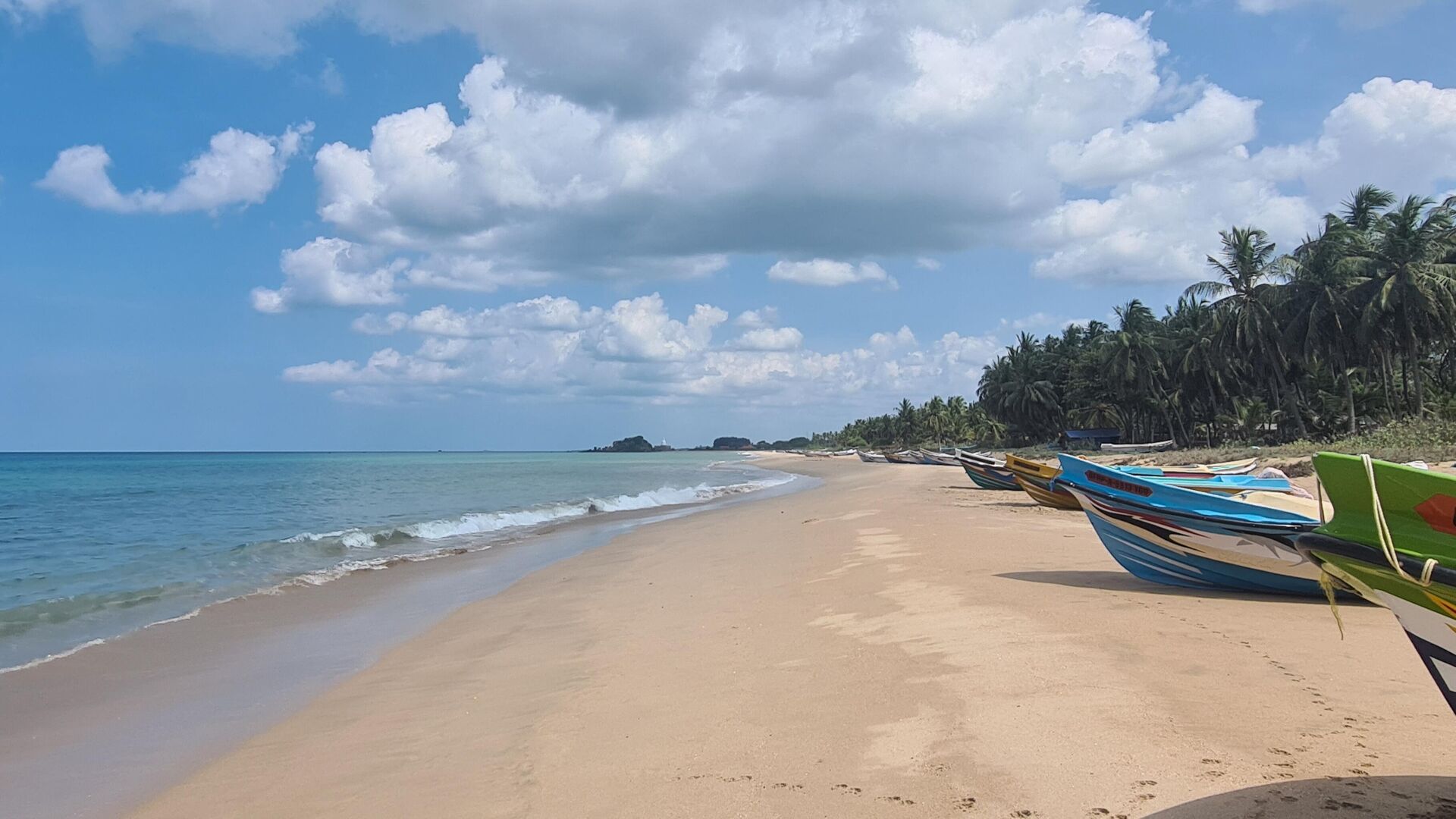 Polina beach. Тринкомали Шри Ланка. Шри-Ланка фото пляжей. Сказки острова Шри Ланка. Polina Beach Resort (ex. Hansa Surf) 2*.