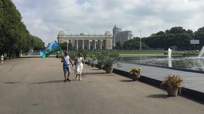 Обстановка в Парке Горького в Москве