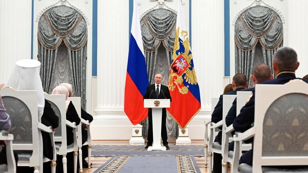 Владимир Путин на церемонии награждения государственными наградами Российской Федерации
