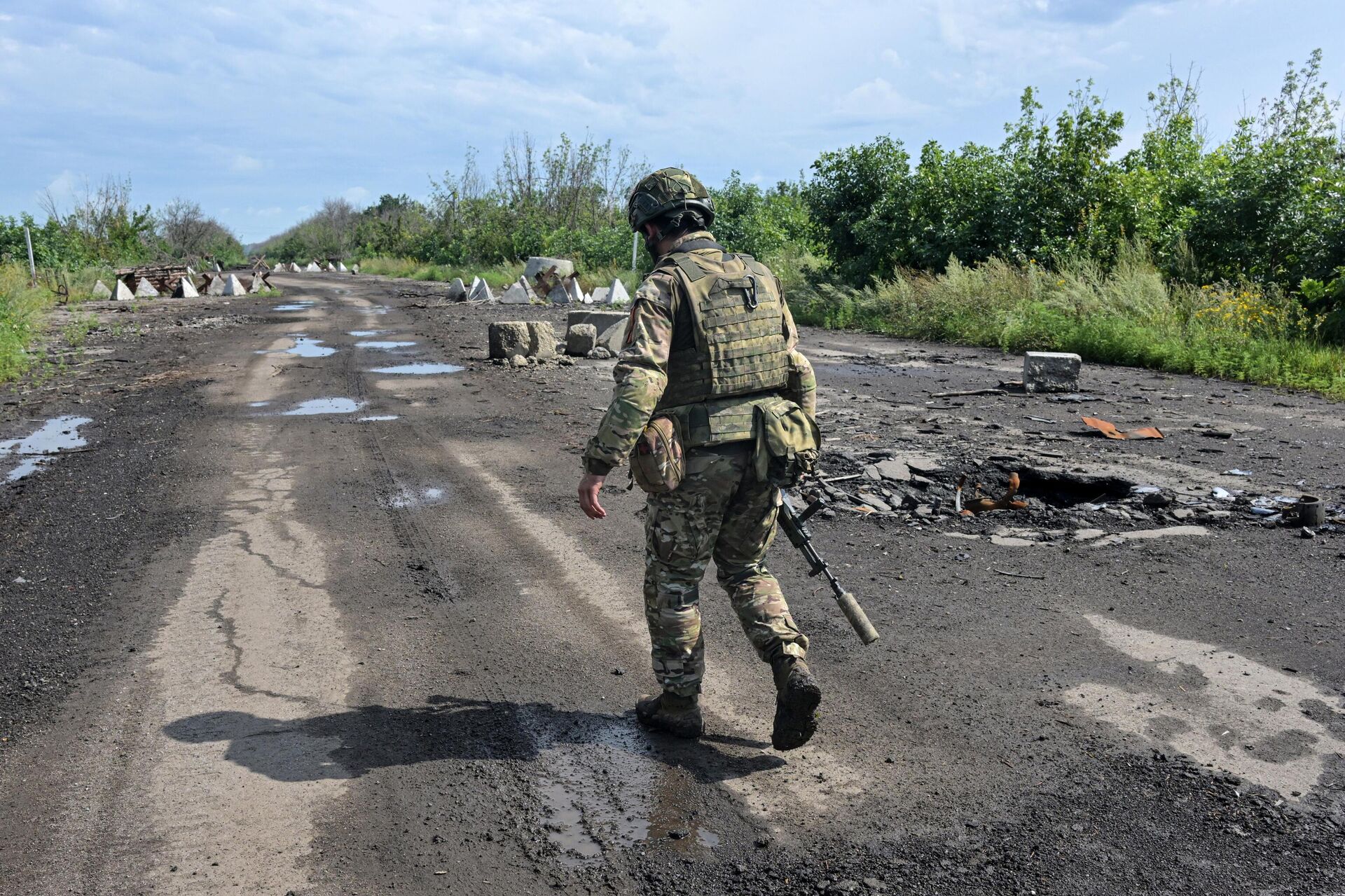 Военнослужащий ВС РФ на Купянском направлении в зоне специальной военной операции - РИА Новости, 1920, 05.09.2023