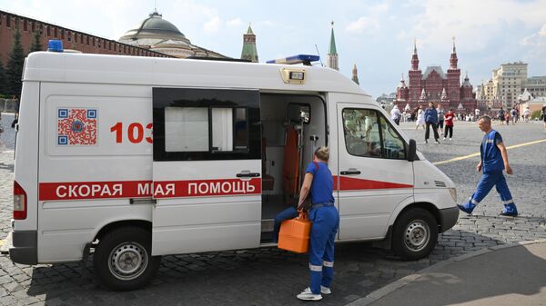Машина скорой помощи на Красной площади в Москве