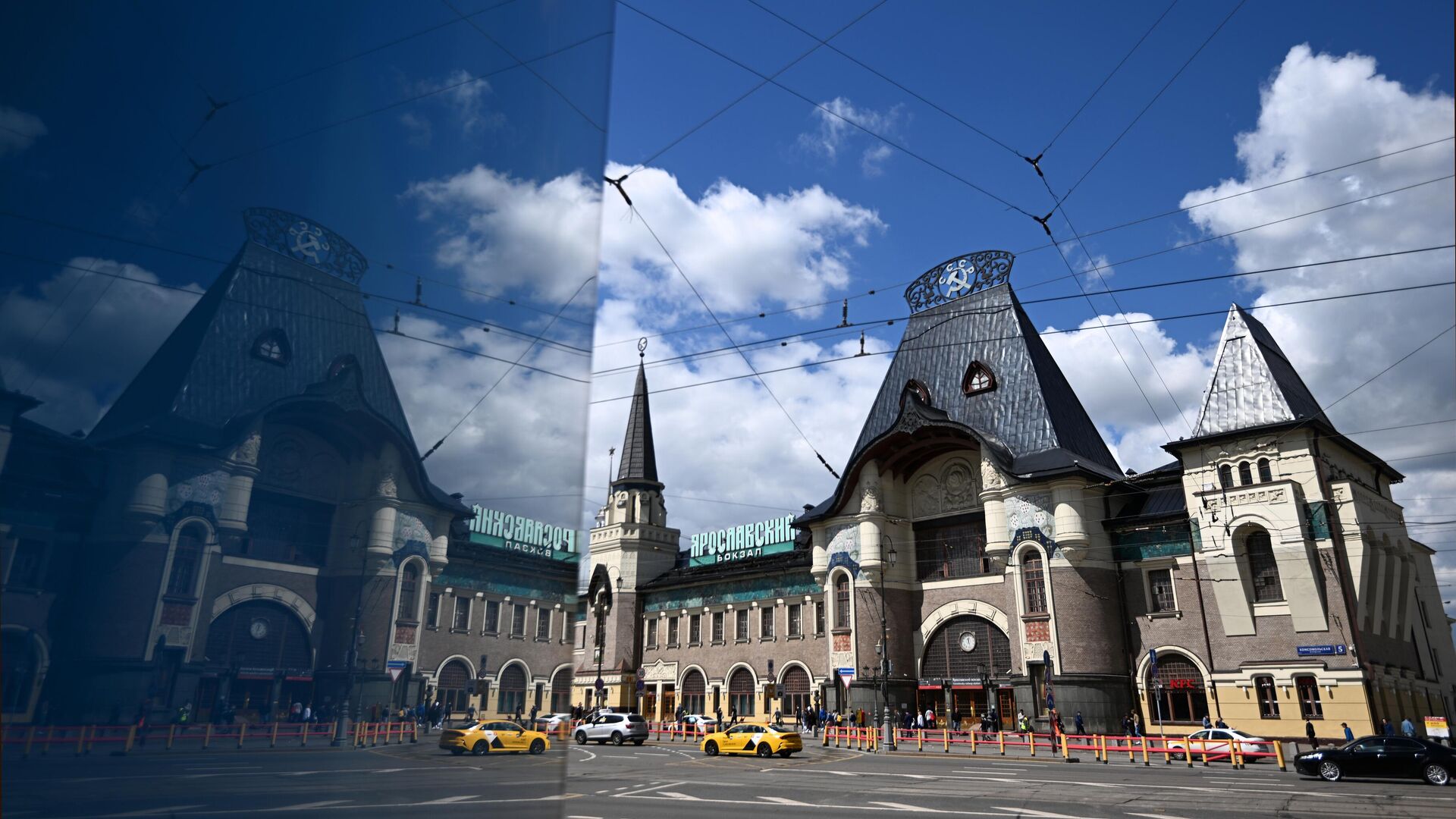 Здание Ярославского вокзала на Комсомольской площади в Москве - РИА Новости, 1920, 01.11.2025
