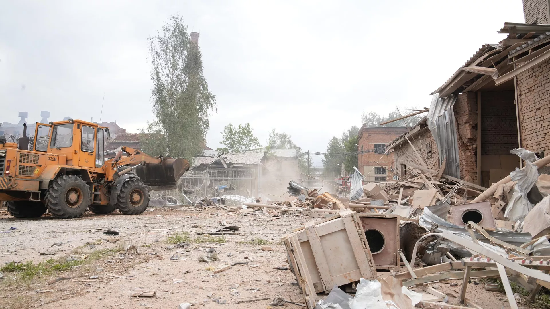 Последствия взрыва на территории Загорского оптико-механического завода в Сергиевом Посаде - РИА Новости, 1920, 11.08.2023
