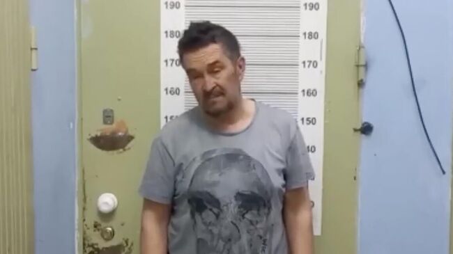 Александр Неустроев