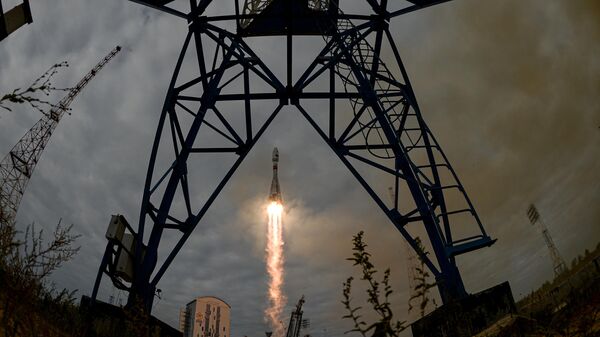 Запуск ракеты-носителя Союз-2.1б с разгонным блоком Фрегат и автоматической станцией Луна-25 с космодрома Восточный