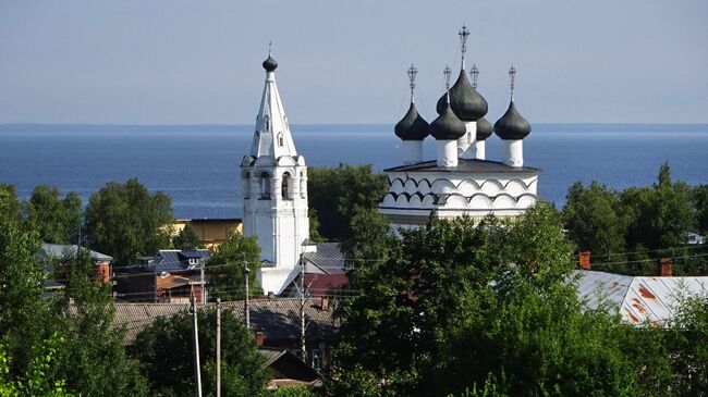 Спасская церковь, вид с кремлевского вала