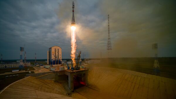 Запуск ракеты-носителя Союз-2.1б с разгонным блоком Фрегат и автоматической станцией Луна-25 с космодрома Восточный