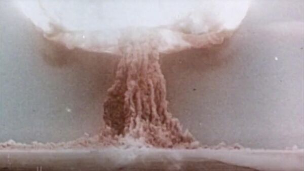 Испытание первой советской водородной бомбы 12 августа 1953 года на Семипалатинском полигоне