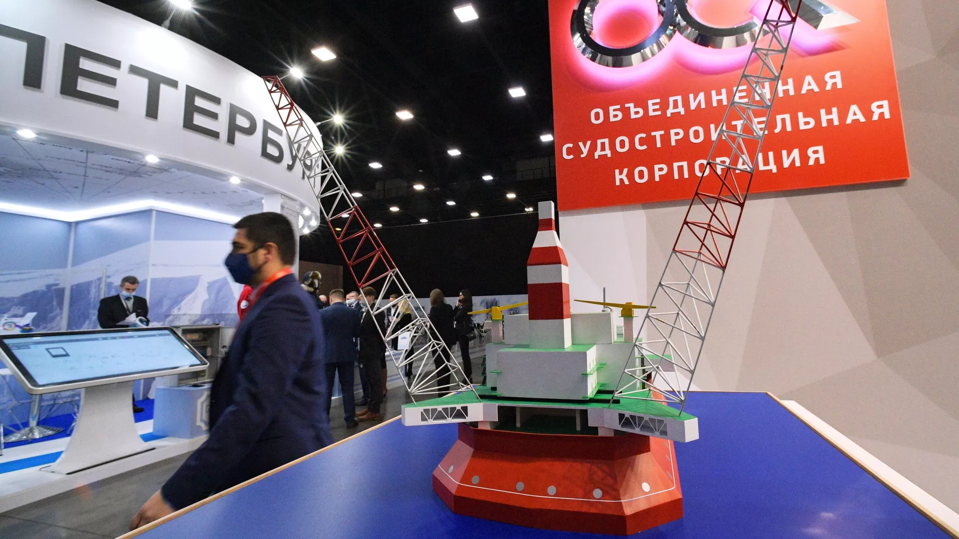Ледостойкая стационарная платформа на стенде АО Объединенной судостроительной корпорация (ОСК) - РИА Новости, 1920, 11.06.2025