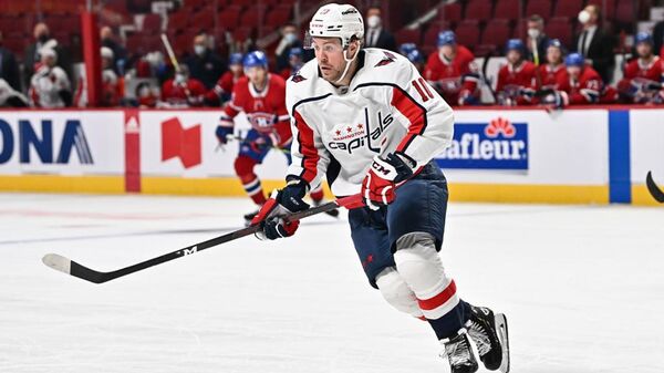 Хоккеист НХЛ Даниэль Спронг