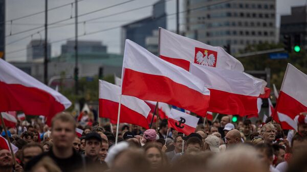 Шествие, посвященное 79-й годовщине Варшавского восстания в Польше