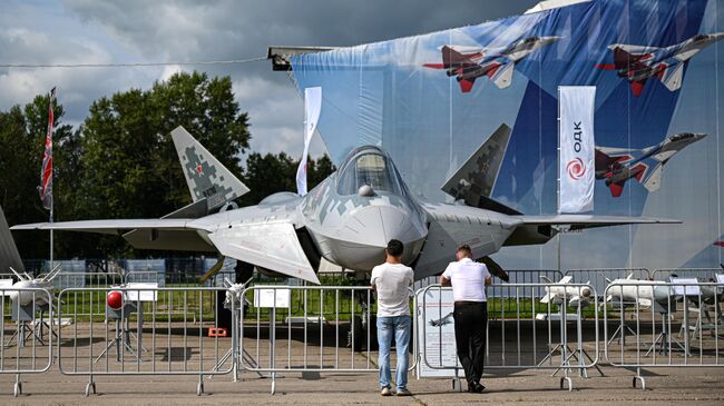 Многофункциональный истребитель пятого поколения Су-57 на выставке в рамках Международного военно-технического форума Армия-2023 в Кубинке