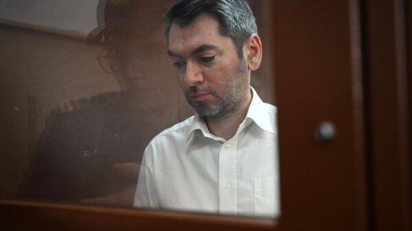 Сопредседатель движения Голос (признано Минюстом иноагентом) Григорий Мельконьянц в Басманном суде Москвы
