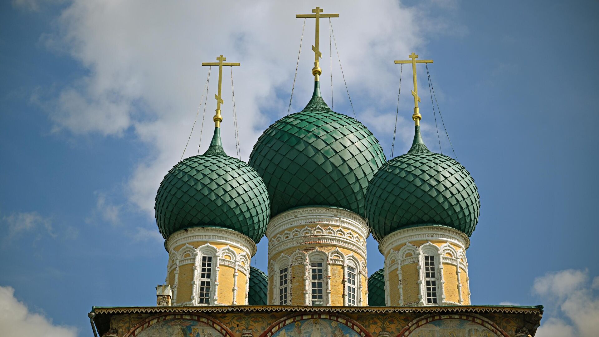 Купола Воскресенского собора в городе Тутаеве  - РИА Новости, 1920, 19.06.2024