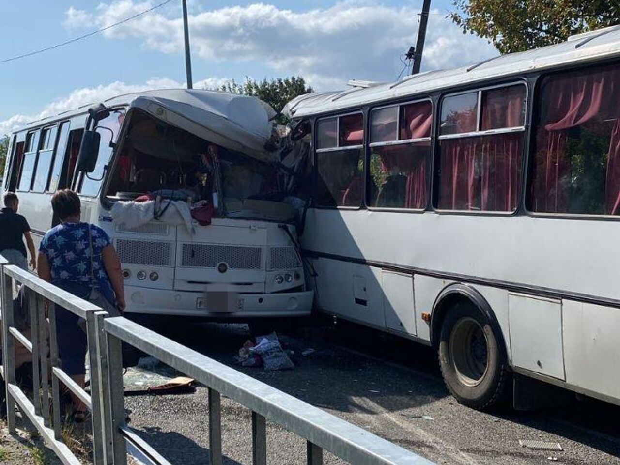 При столкновении двух автобусов в Краснодарском крае пострадали дети - РИА  Новости, 22.08.2023