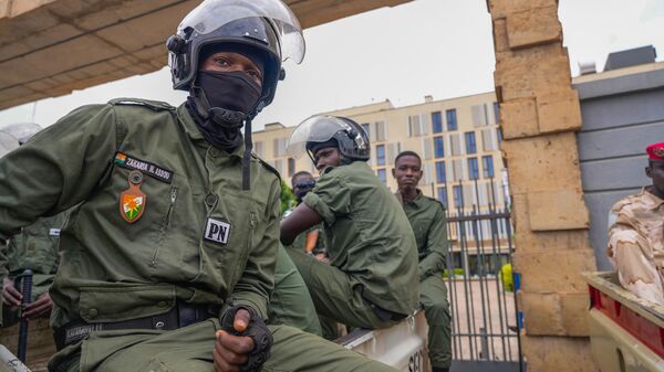Сотрудники полиции в Ниамее, Нигер