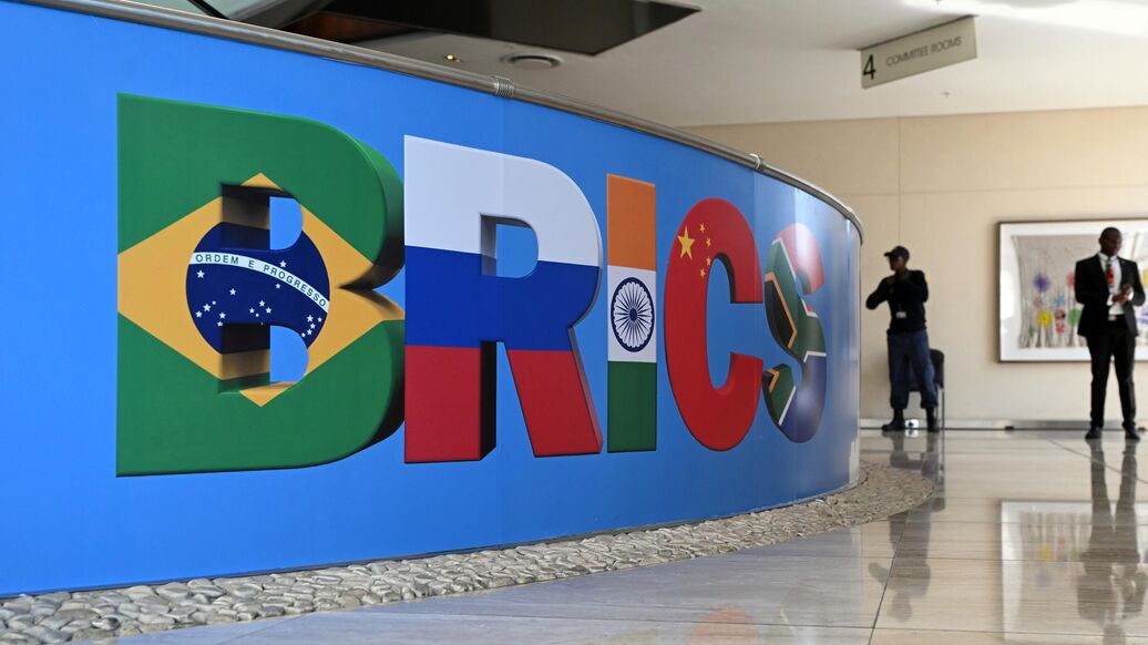 © РИА Новости / Григорий СысоевПерейти в медиабанк<br>Логотип БРИКС. Архивное фото