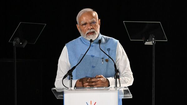 Премьер-министр Индии Нарендра Моди выступает на бизнес-форуме саммита БРИКС в ЮАР
