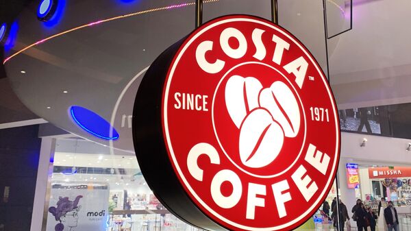 Вывеска кофейни Costa Coffee