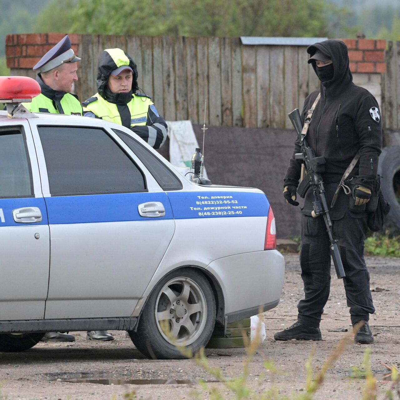 Дорога в село, рядом с которым упал самолет Пригожина, перекрыта - РИА  Новости, 24.08.2023