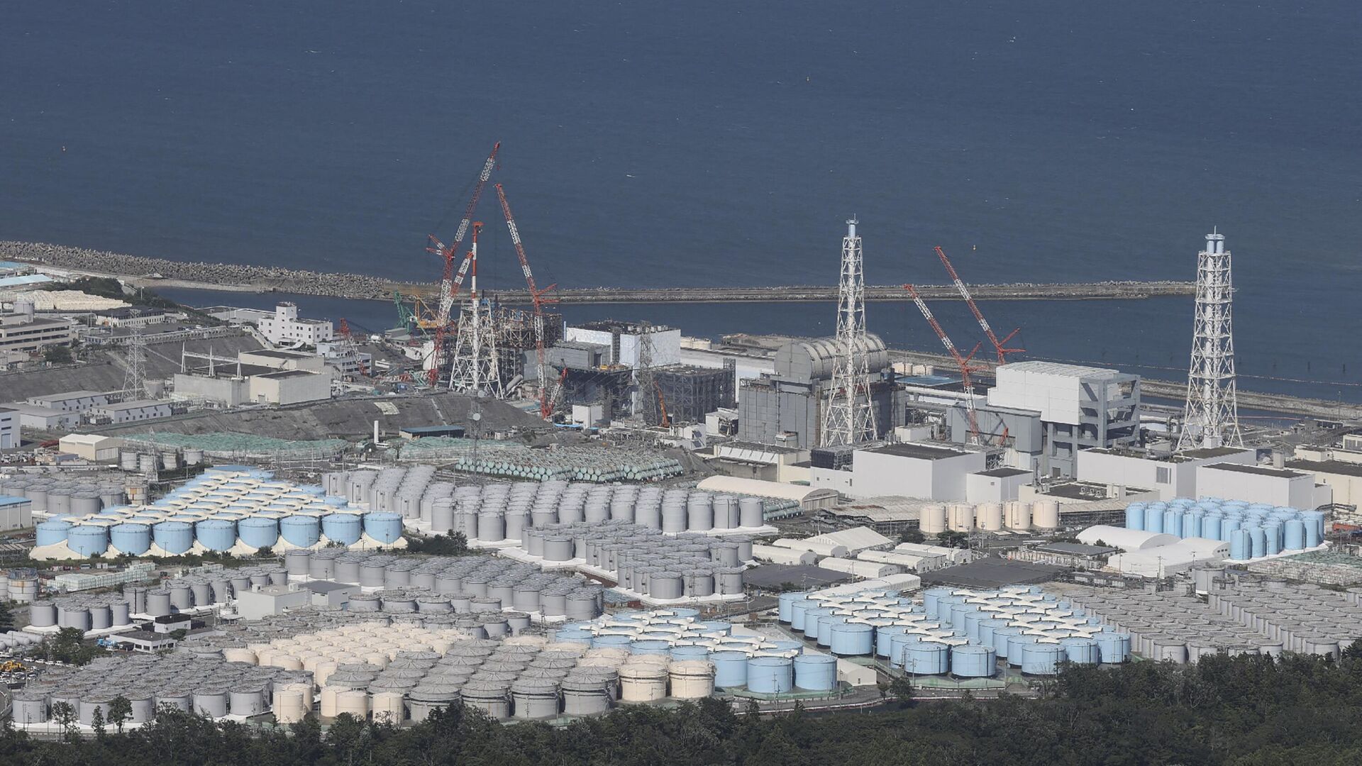 Вид атомной электростанции Фукусима-1 после начала сброса воды в океан. 24 августа 2023 - РИА Новости, 1920, 24.08.2023