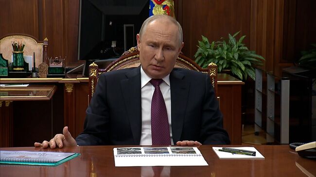 Путин: Вагнер внес весомый вклад в борьбу с нацизмом на Украине, мы об этом знаем и не забудем