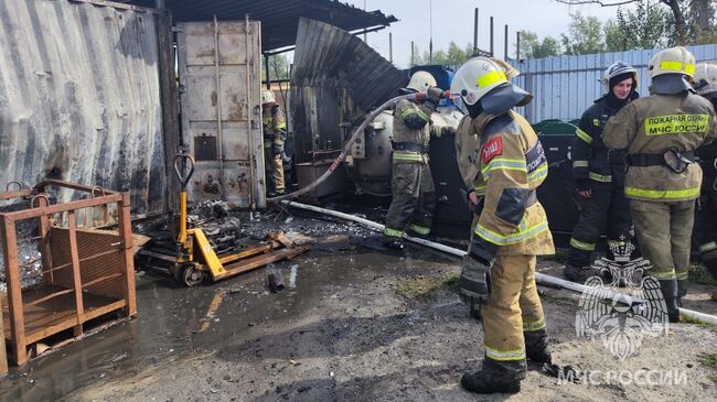 На месте пожара в Дзержинском районе Новосибирска