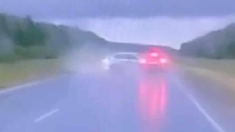 ДТП на 77 км автодороги М-7 Волга в Арском районе в Татарстане - РИА Новости, 1920, 28.08.2023