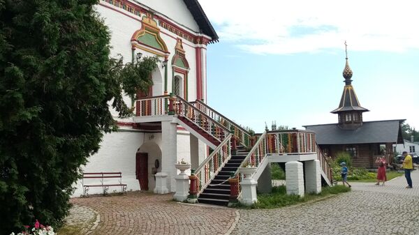 Свято-Троицкий Ново-Голутвин женский монастырь, город Коломна