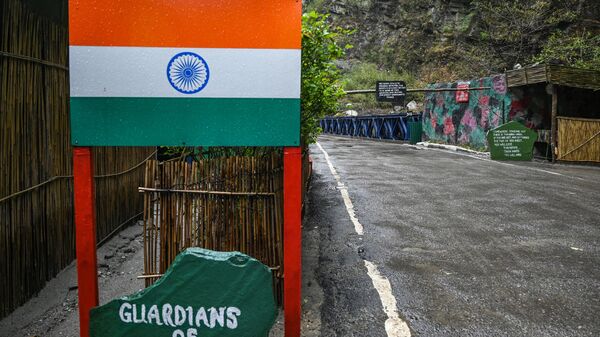 Индийский пограничный пост на границе с Китаем в Кхинземане в штате Аруначал-Прадеш