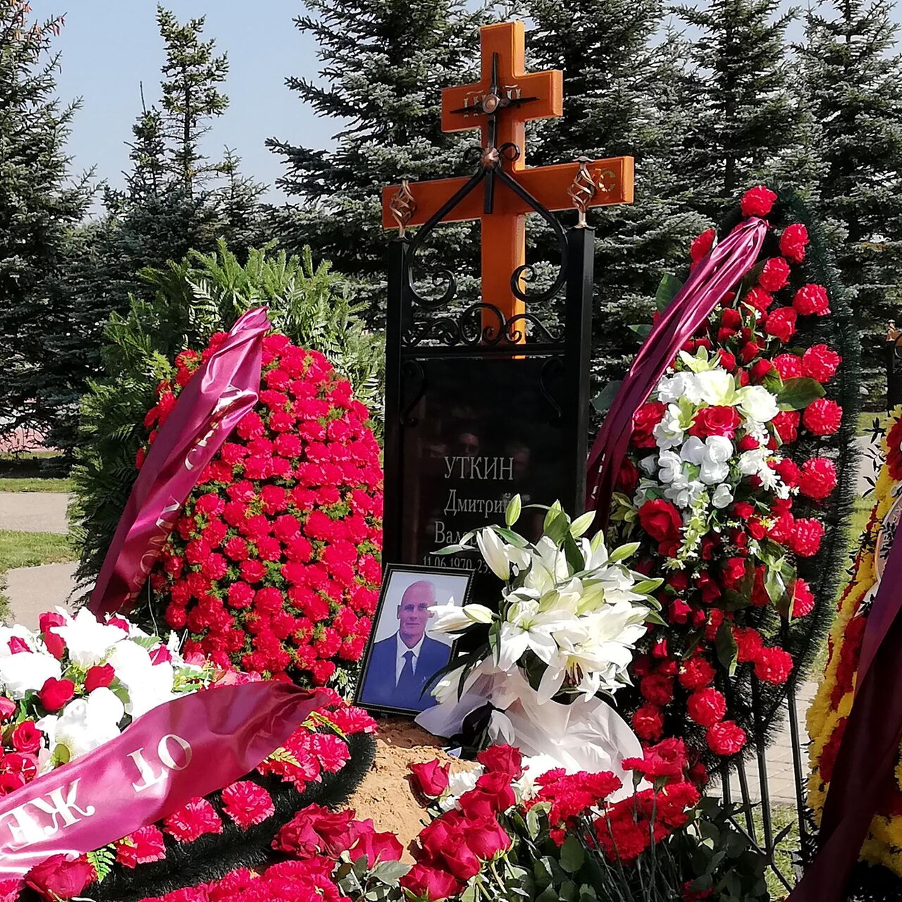 В Мытищах прошли похороны командира "Группы Вагнера" Уткина - РИА Новости,  31.08.2023
