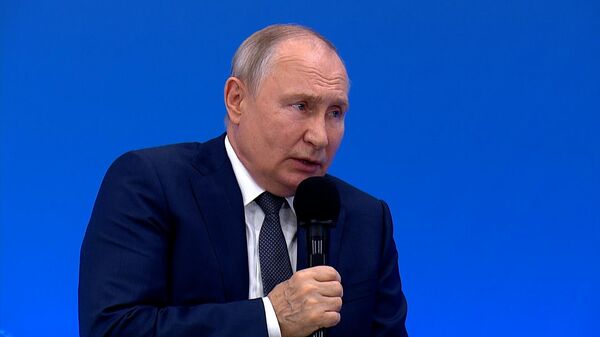 Трудоспособные, энергичные: Путин о жителях новых регионов