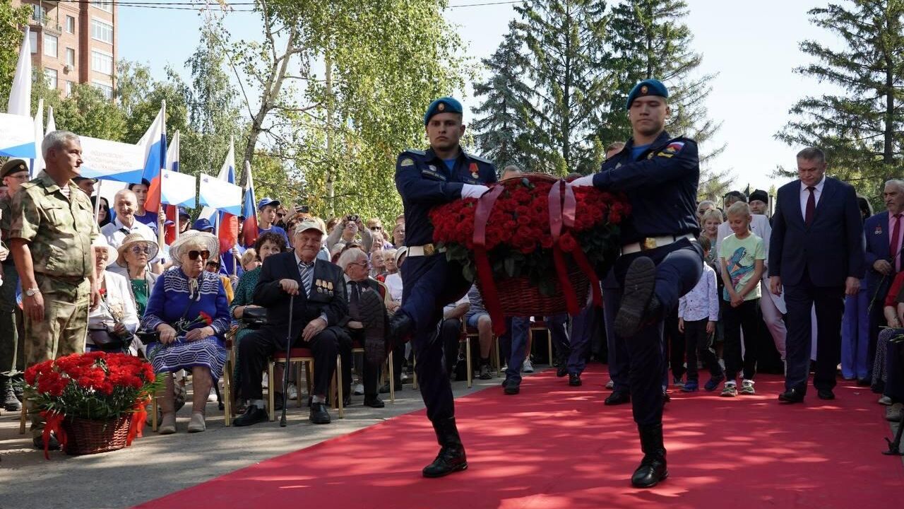 Торжественная церемония открытия стелы Город трудовой доблести в Сызрани - РИА Новости, 1920, 02.09.2023