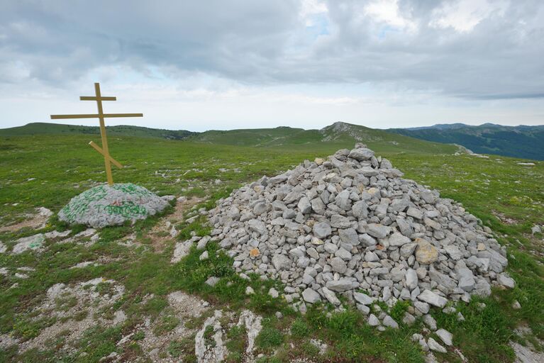 Вершина горы Роман-Кош, Крым