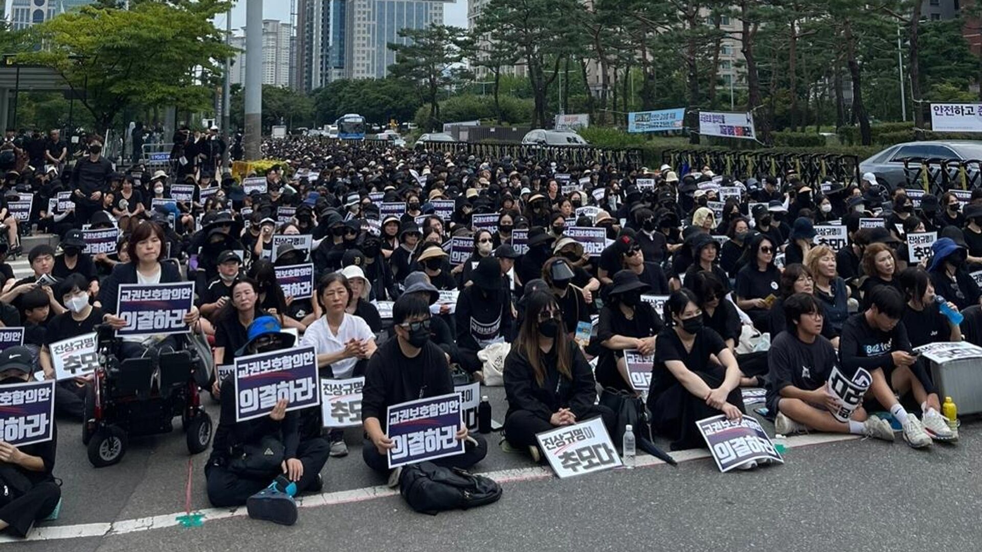 Акция протеста учителей в Южной Корее. 4 сентября 2023 - РИА Новости, 1920, 04.09.2023