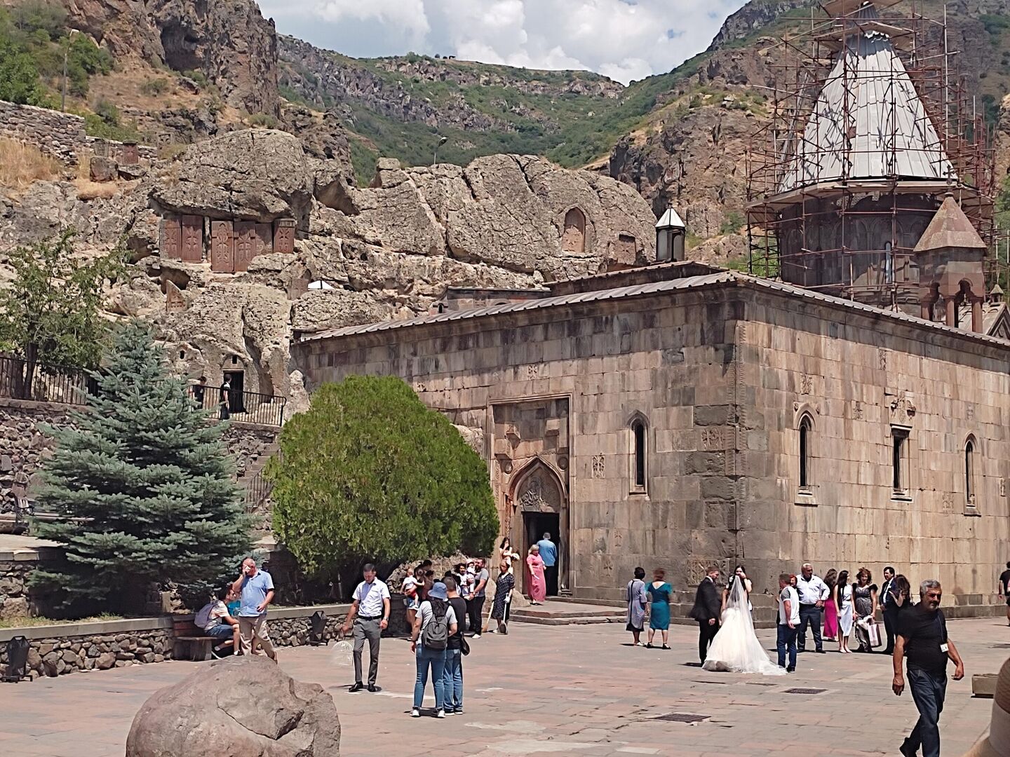 Пещерный монастырь Гегард Пещерный монастырь Гегард