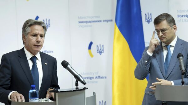 Госсекретарь США Энтони Блинкен и министр иностранных дел Украины Дмитрий Кулеба во время пресс-конференции в Киеве
