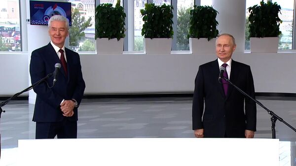 Путин и Собянин на открытии новых транспортных артерий Москвы 