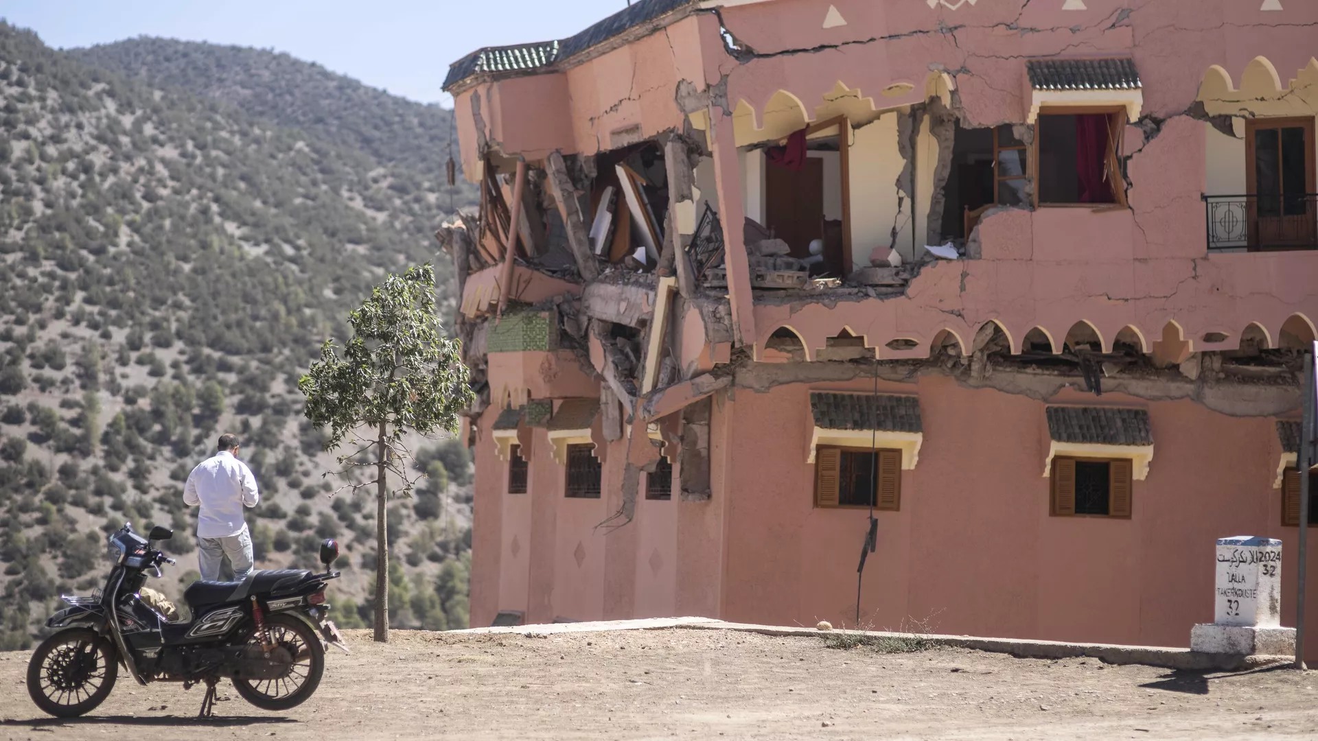 Число погибших при землетрясении в Марокко возросло до 2681 человека