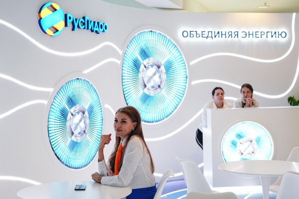 Стенд компании РусГидро на выставке в рамках Восточного экономического форума во Владивостоке