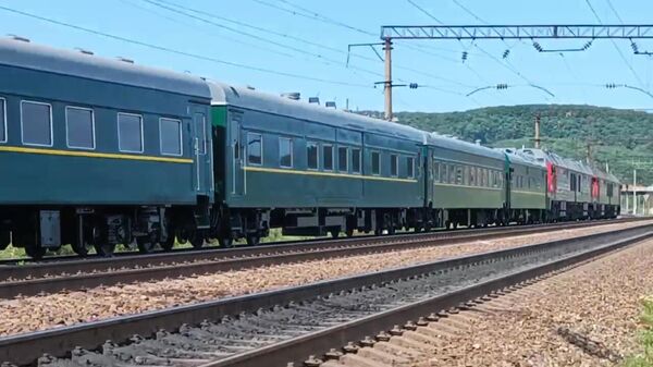 Поезд Ким Чен Ына прибывает в Россию